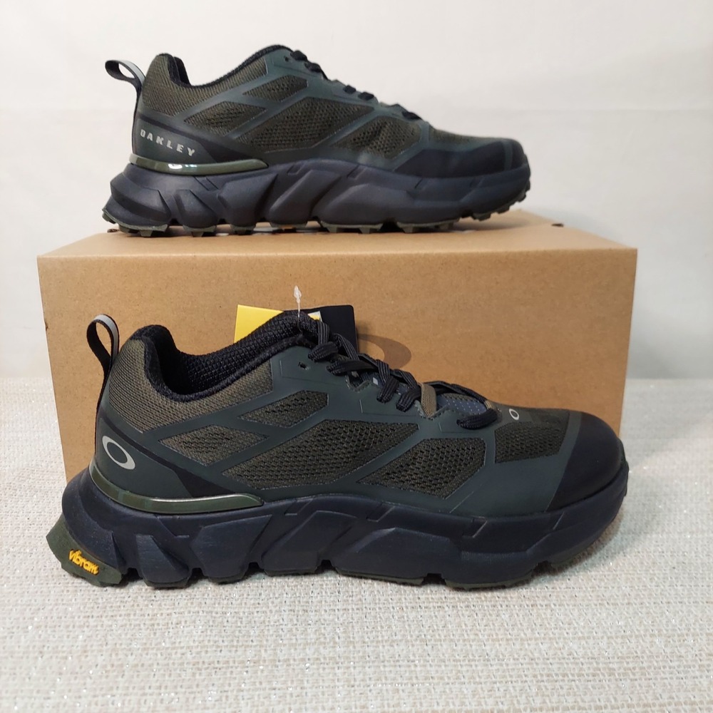 NEW Oakley Light Breathe New Dark‎ Brush Green Mens Size 7